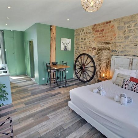 Appartement Centre-Ville Avec Terrasse Rustique Vannes Esterno foto
