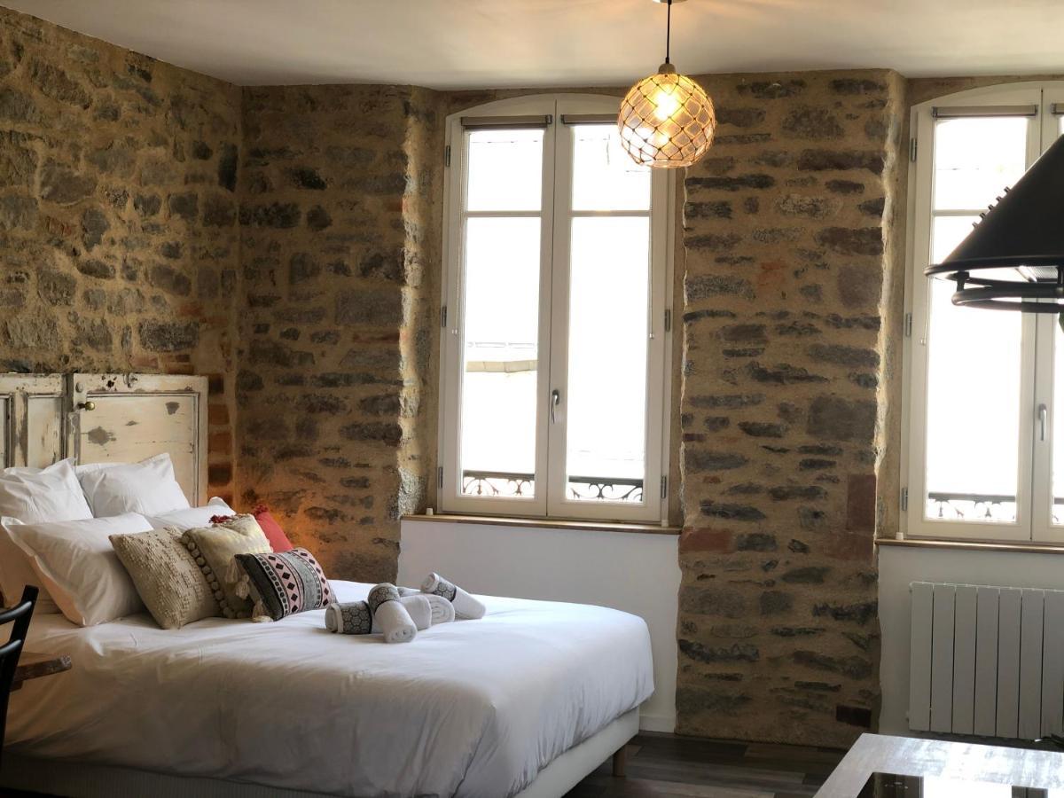 Appartement Centre-Ville Avec Terrasse Rustique Vannes Esterno foto