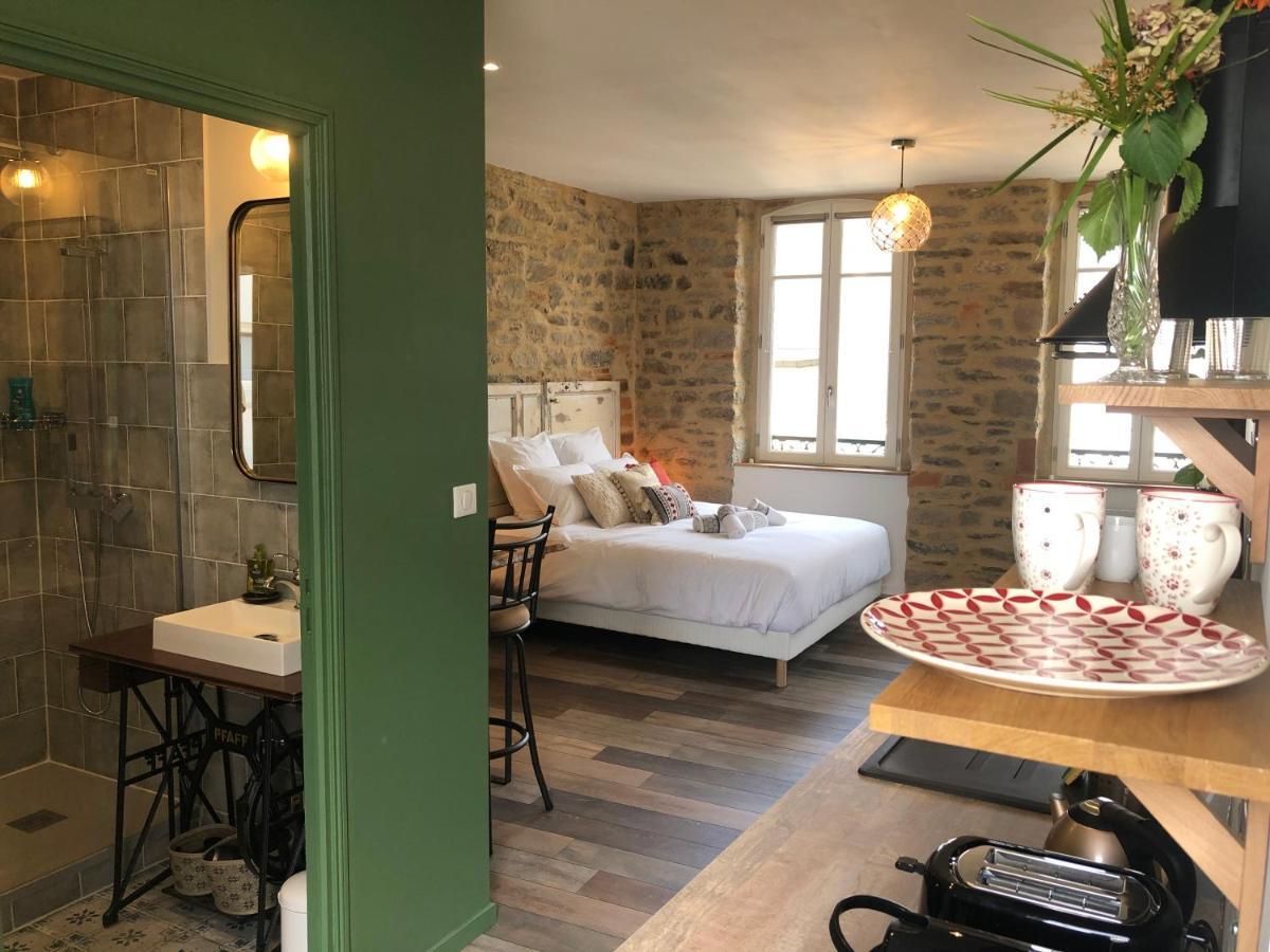 Appartement Centre-Ville Avec Terrasse Rustique Vannes Esterno foto
